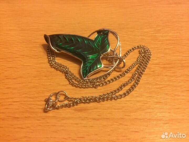 Кулон и брошь Elven Leaf