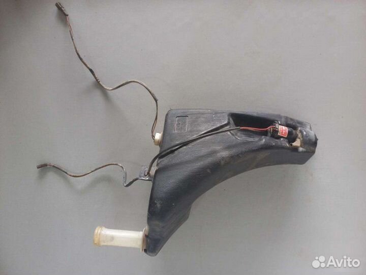 Бачок омывателя Daewoo Nexia седан 8 клапанный