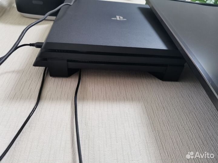 Sony PS4 Pro 1tb