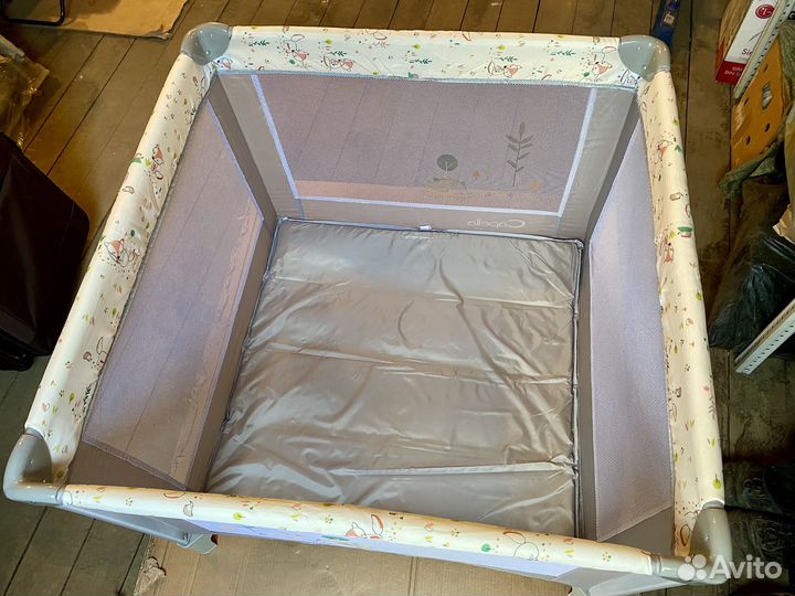 Манеж детский складной