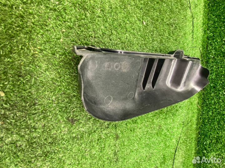 Крышка замка задней двери Tesla Model X 6311