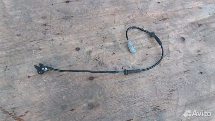 Датчик ABS передний правый Peugeot 3008 I 10-16г