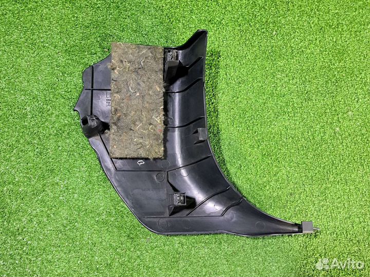 Обшивка передней стойки нижняя левая Ноут Е11