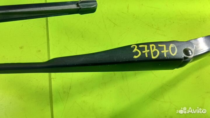 Поводок стеклоочистителя для Renault Logan 2