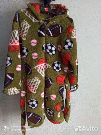 Халаты детские, банные, новые. На 3-4 и 5-6лет