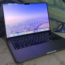 Macbook pro 14.2 (2021)