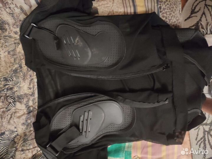 Продам кроссовый шлем и черепаху