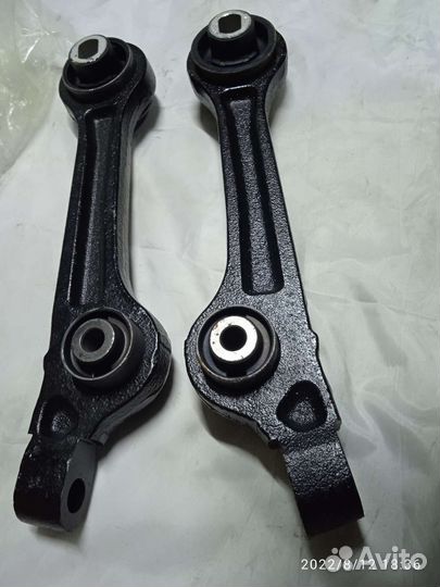 Рычаги перед chrysler C300