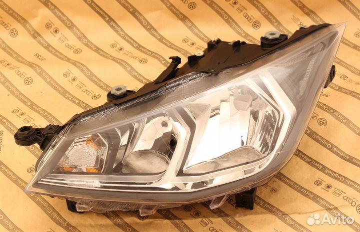 Фара левая seat ibiza 6F1 5 V 17+ обычная + LED