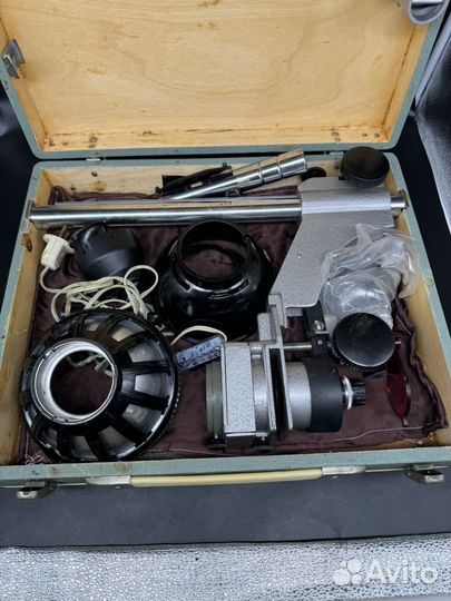 Фотоувеличитель упа-5М в чемодане советский