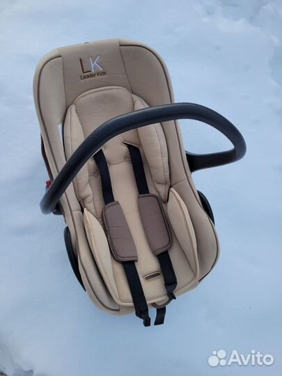Переноска для детей в машину