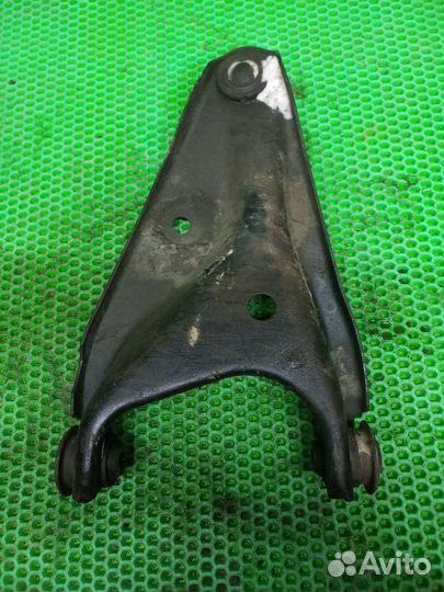 Рычаг подвески правый Renault Logan LS0G/LS12