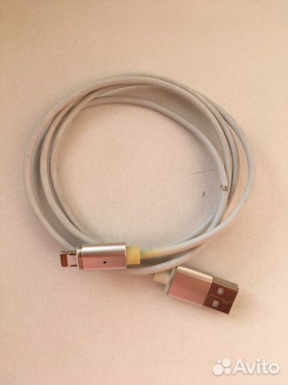 Кабель для iPhone