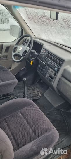 Volkswagen Transporter 1.9 МТ, 1996, битый, 250 000 км