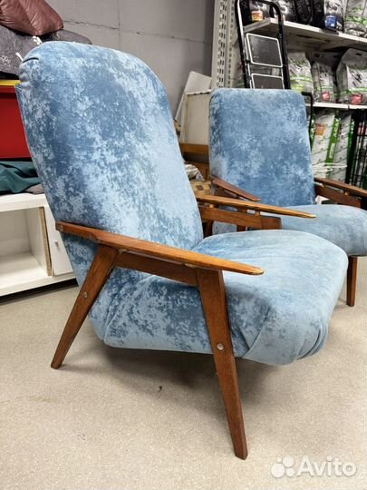 Кресло ретро