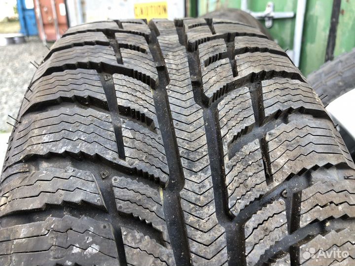 Bfgoodrich Winter T/A KSI 235/50 R18 97H