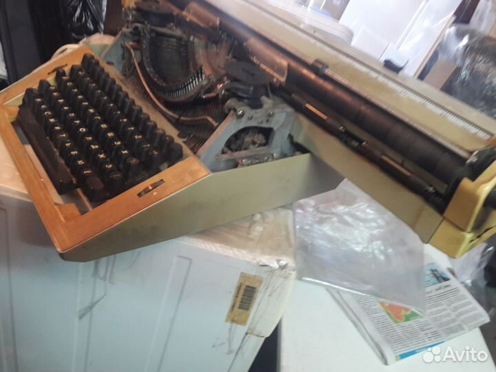 Продам печатную машинку производства гдр