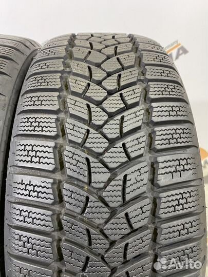 Firestone Winterhawk 3 205/50 R17