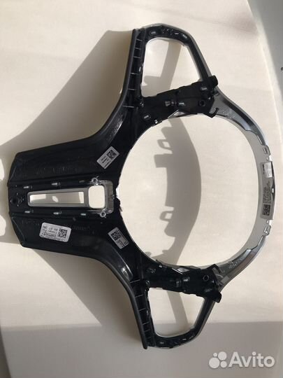 Накладка на руль BMW M8