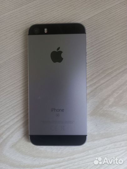 iPhone SE, 32 ГБ