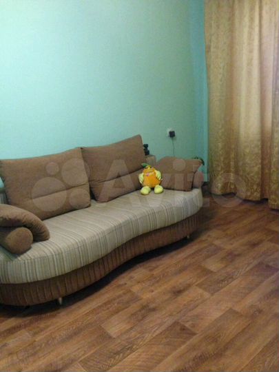 2-к. квартира, 58 м², 1/9 эт.