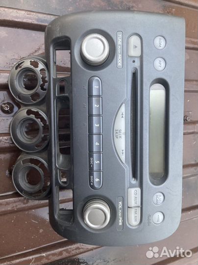 Магнитола на Honda фит