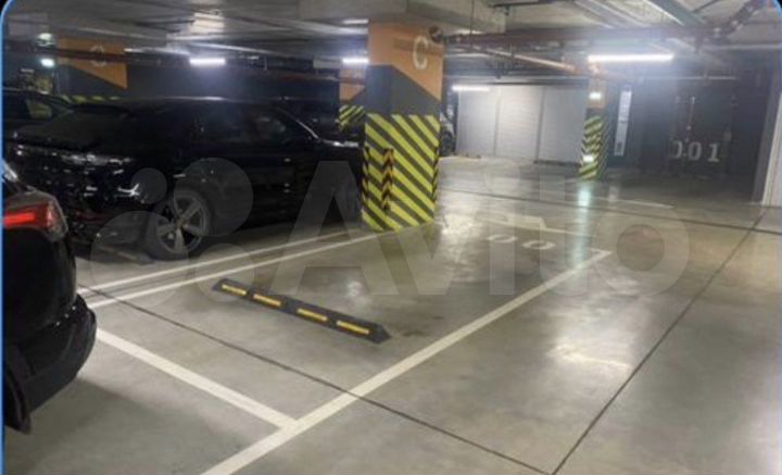 Машиноместо, 14 м²