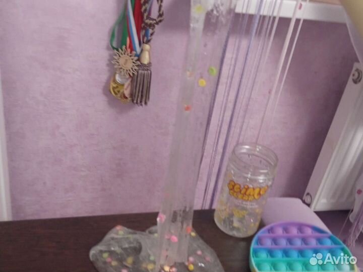 Слайм с подарком