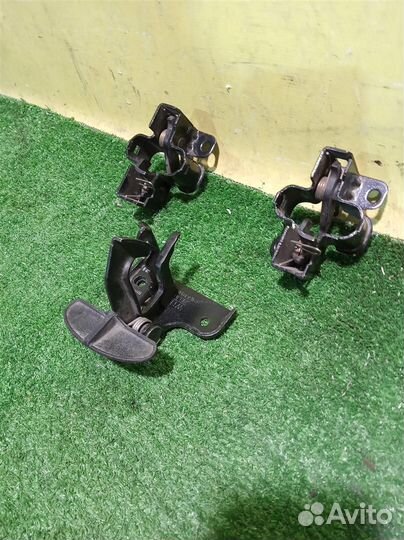 Замок капота mersedes benz CLC-Class (CL203) 2008