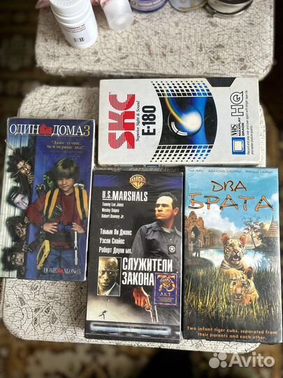 Видеокассеты с фильмами