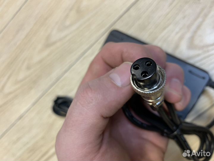 Зарядное устройство 52v (58.8) -3a для Kugoo (Куго