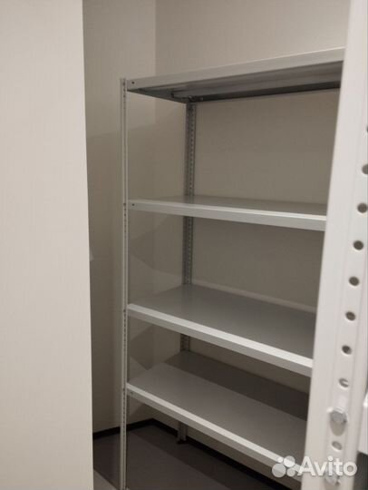 Стеллажи и этажерки высокого качества из металла