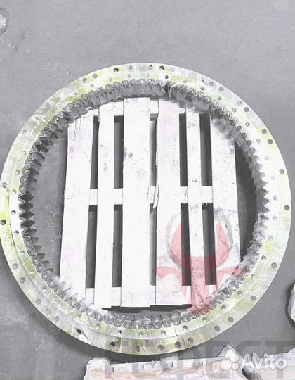 Поворотный круг PC400-LC 208-25-61100