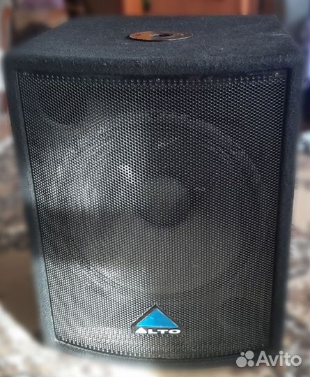 Активный субвуфер alto elvis15SA