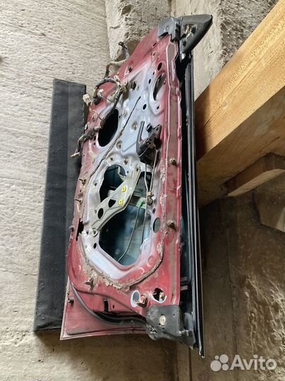 Дверь toyota carina ед st-202