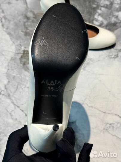 Alaia туфли белые на высоком каблуке White