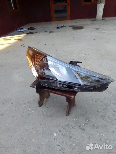 Фара на солярис 2020 года
