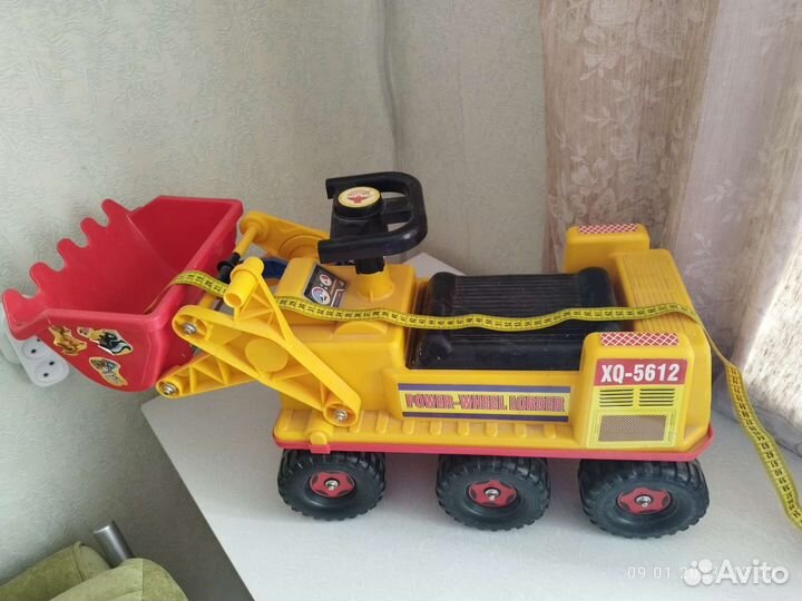 Детская машинка каталка бу