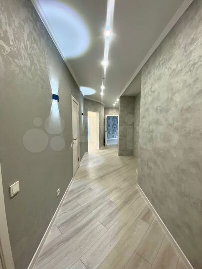 2-к. квартира, 64 м², 9/17 эт.