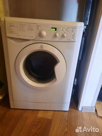 Стиральная машина бу indesit iwb 5105