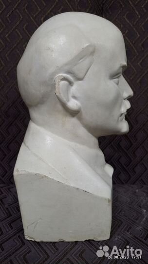 Бюст Ленина