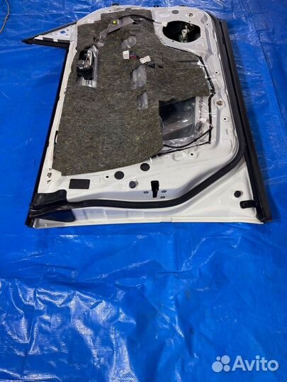 Дверь боковая передняя левая Nissan Cedric HY34