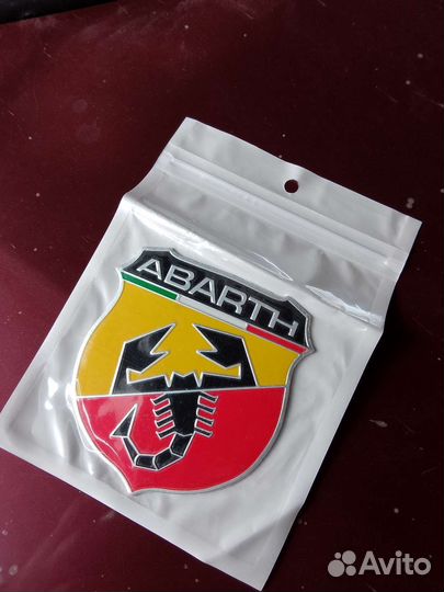 Шильдики для итальянских авто