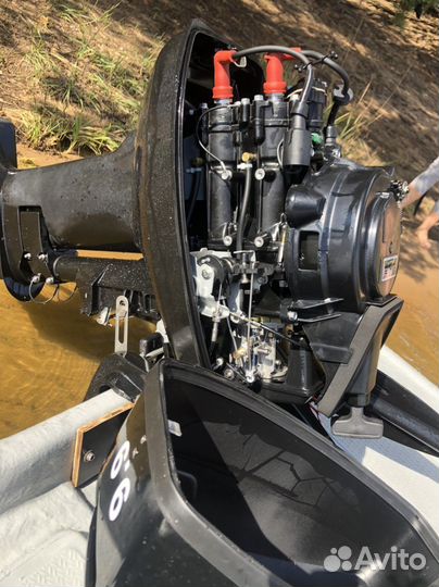 Лодка Riverboat