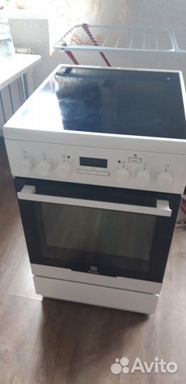 Плита электрическая стеклокерамика Электролюкс