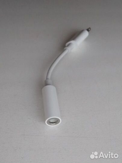 Оригинальный переходник Lightning - 3,5 jack