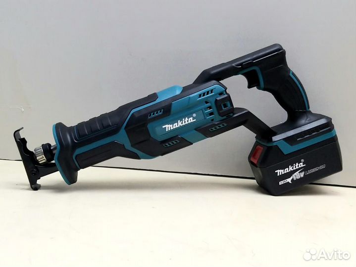 Аккумуляторная ножовка Makita