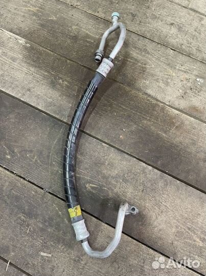 Трубка кондиционера оригинальная Honda CR-V 3