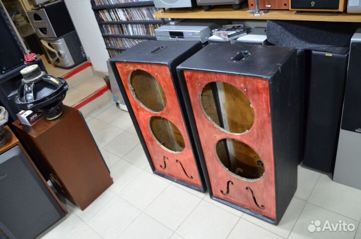 Корпуса от колонок Tesla