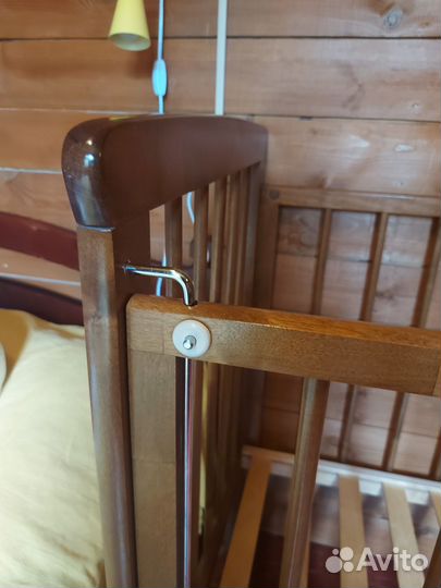 Детская кроватка